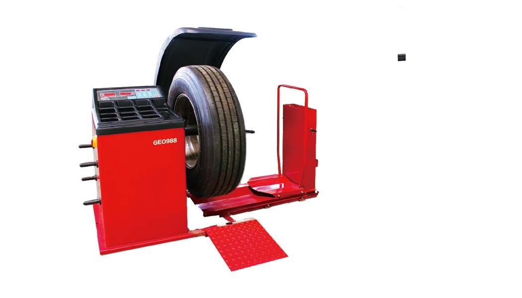 GEO988 Heavy duty large truck tire wheel balancer bus tyre wheel balancer  16” -24